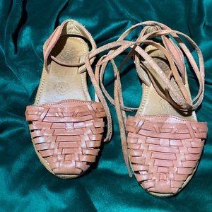 Trova tie around ankle